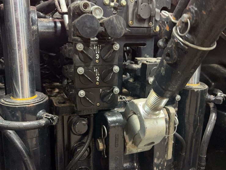 2018-case-ih-380-image-29