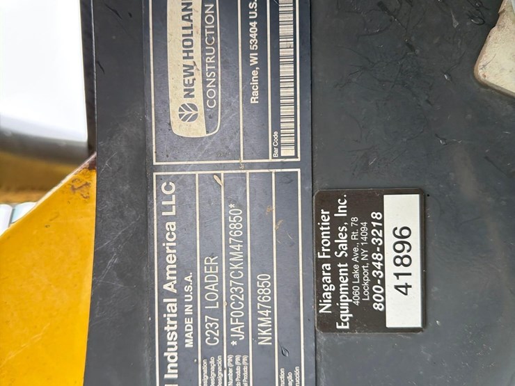 2019-new-holland-c237-image-15