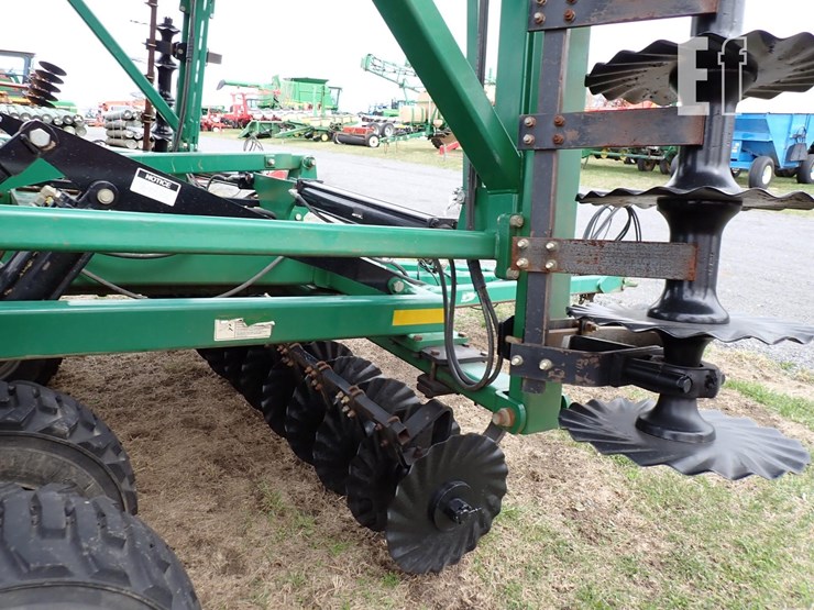 great-plains-4000tt-image-14