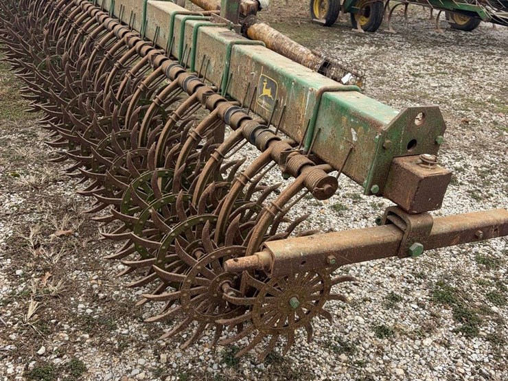 john-deere-400-image-3