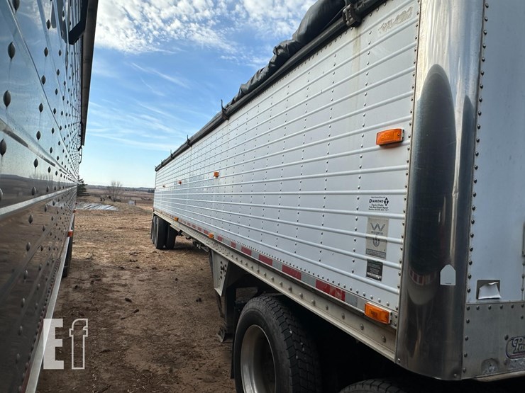 2005-wilson-grain-trailer-image-3