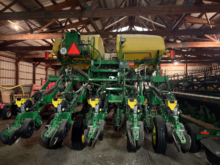 2021-john-deere-2630-image-4