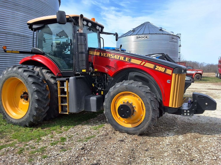 2017-versatile-260-image-22