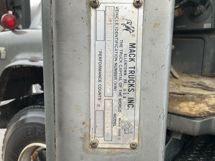 1989-mack-dm690s-image-72