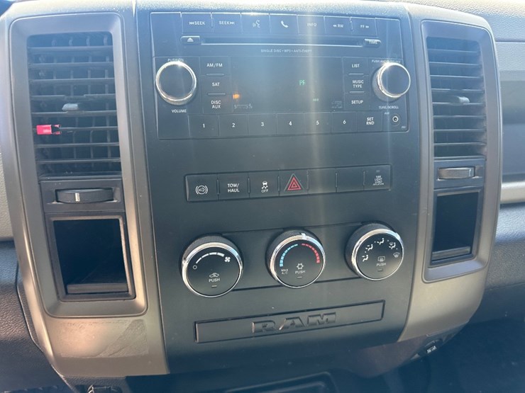 2012-dodge-2500-image-11