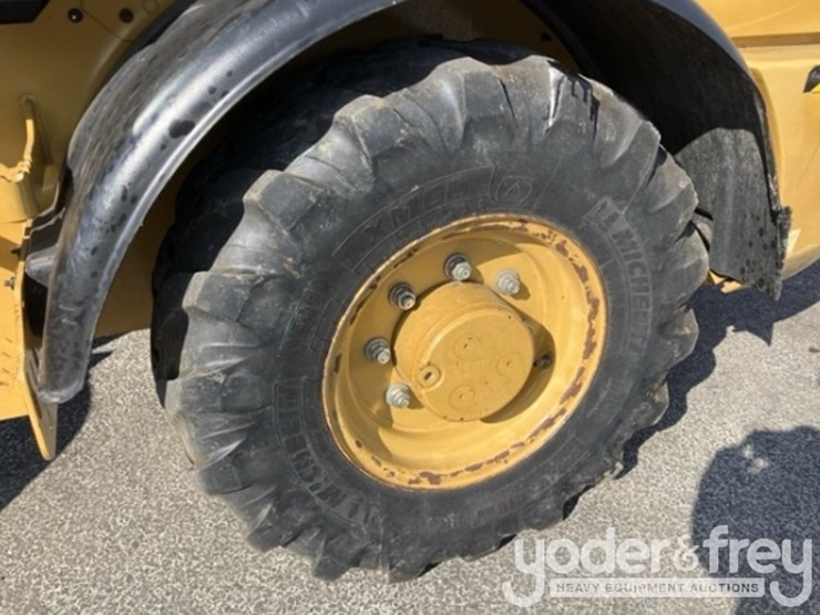 2016-caterpillar-907m-image-14