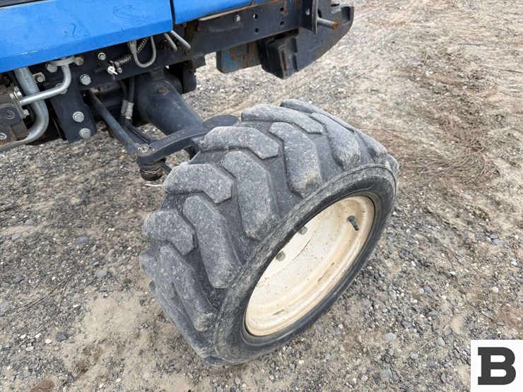 new-holland-t1520-image-30