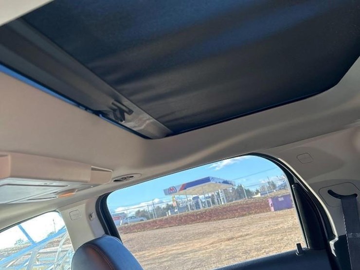 2012-gmc-acadia-slt-image-14