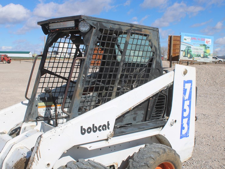 bobcat-753-image-13