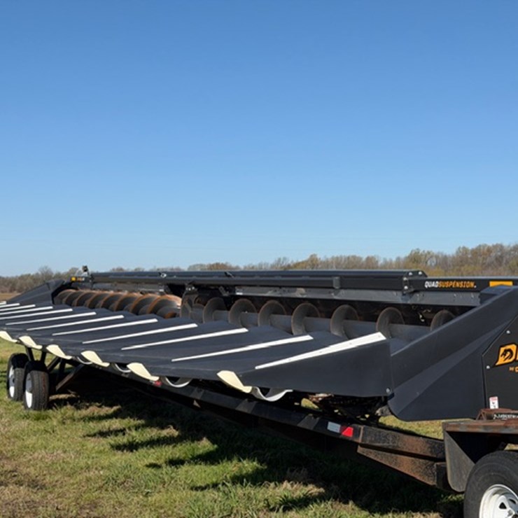 #2641 • 2025 Drago 12-40 12-row Corn Header