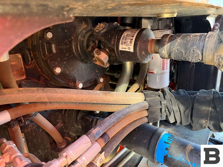 2024-case-ih-525-image-46