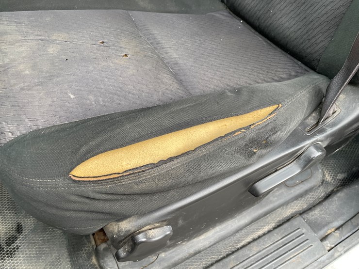 2012-chevrolet-3500-image-51