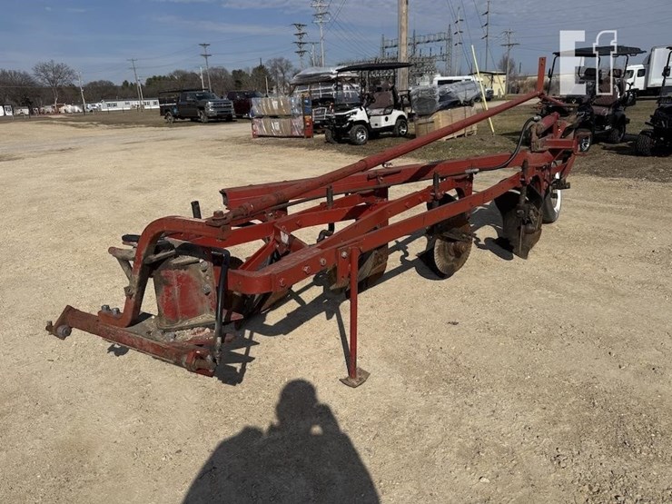 international-540-image-3