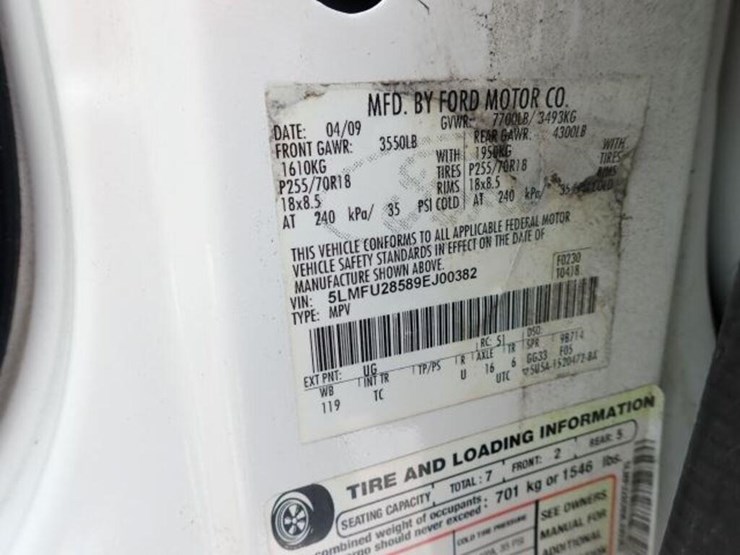 2009-lincoln-navigator-image-9