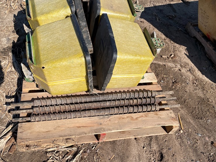 #7410-•-john-deere-fert-boxes-(bloomer,-wi)-image-13
