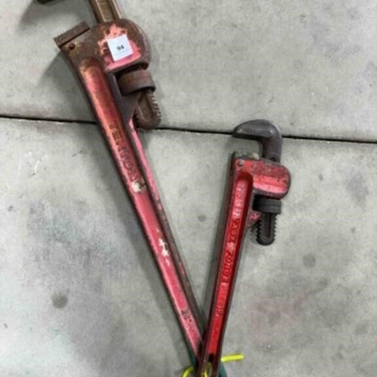 PIPE WRENCHES