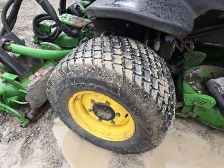 2006-john-deere-3245c-image-10