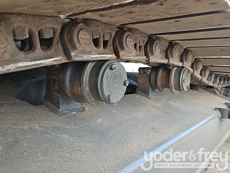 2016-komatsu-pc360-lc-11-image-10