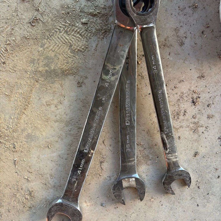 Gearwrench 41mm, 36mm, and 34mm ratcheting wrench