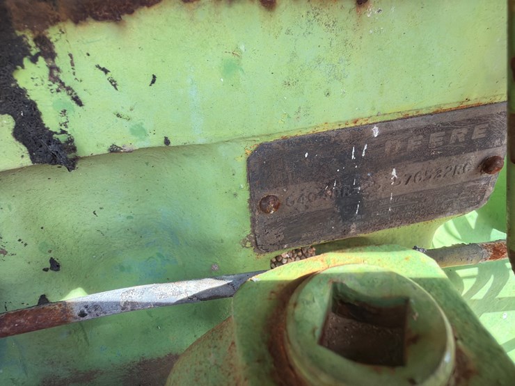 john-deere-4040-image-12