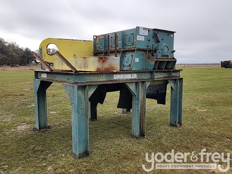 gruendler-wood-shredder-(2of)-image-2