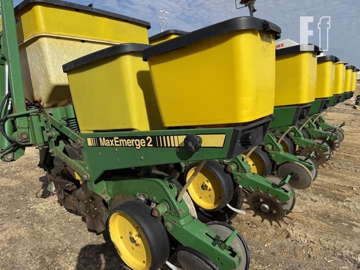 1993-john-deere-7200-image-7