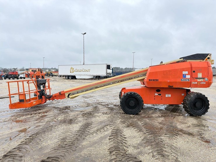 jlg-600s-image-1