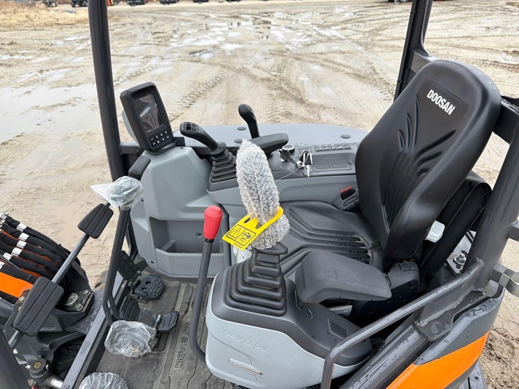 develon-dx35z-7-image-18