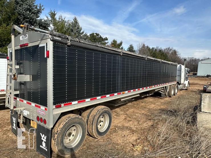 2015-wilson-grain-trailer-image-3