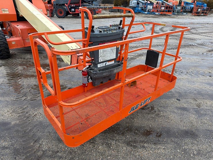 jlg-600s-image-11