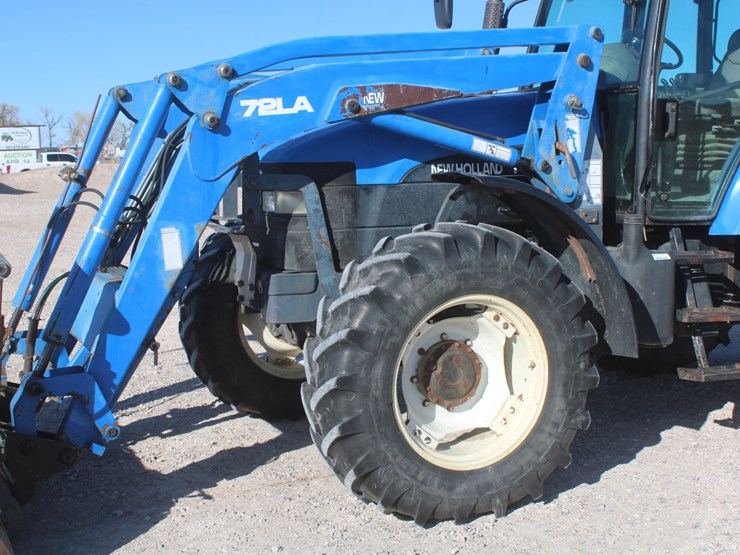 new-holland-tm125-image-14