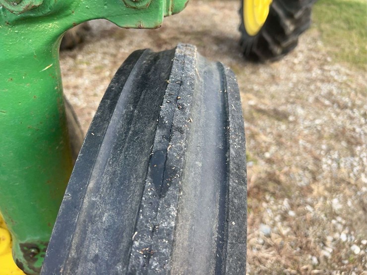 john-deere-model-b-image-16