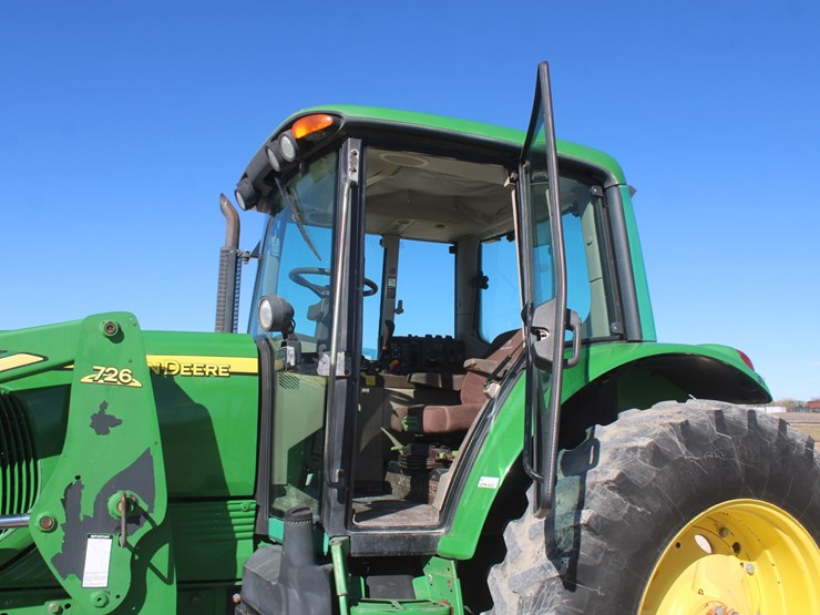 2004-john-deere-7320-image-62