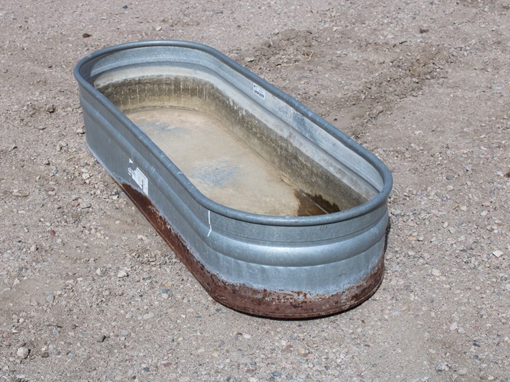 #2079-•-behlen-country-oval-water-tank-image-1