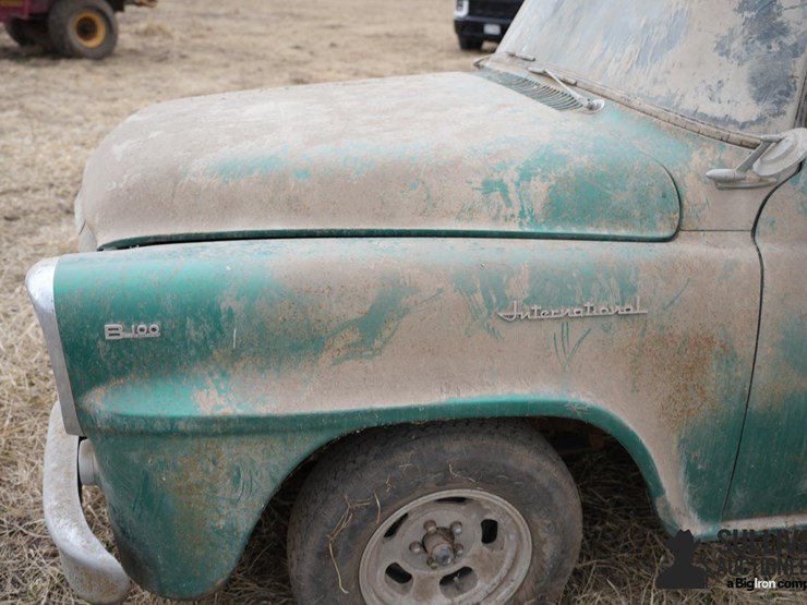 1960-international-b-image-14