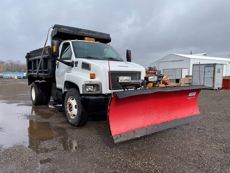 #2015-•-2009-chevy-c7500-single-axle-dump-truck-(has-wi-title)-image-3