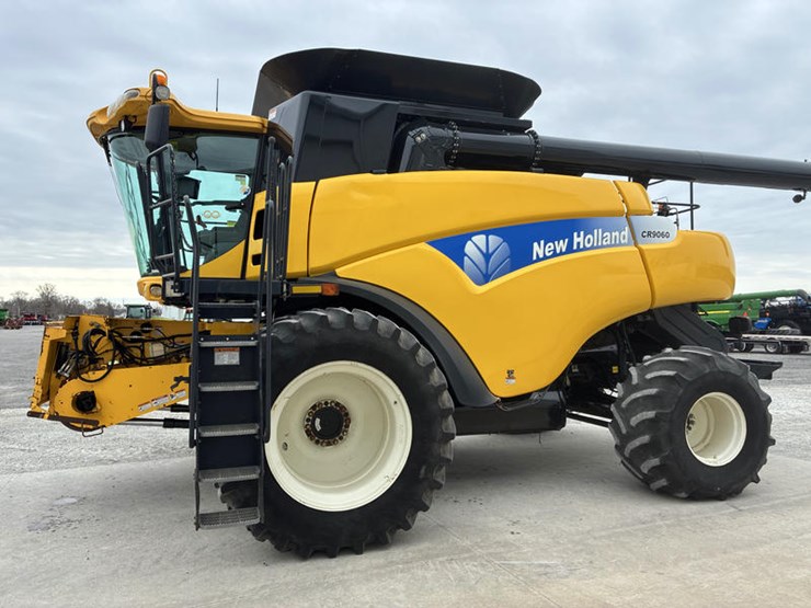 2009-new-holland-cr9060-image-10