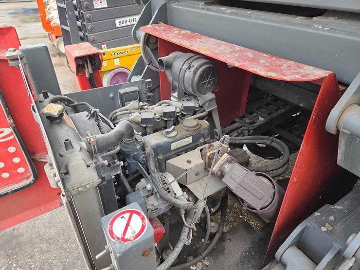 2016-skyjack-sj8841rt-image-4