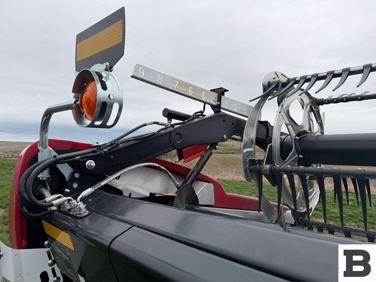 2023-mac-don-fd240-image-17