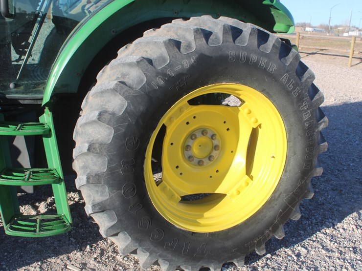 2011-john-deere-6115d-image-22