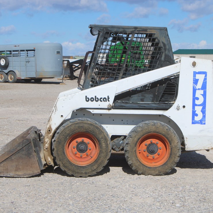 BOBCAT 753