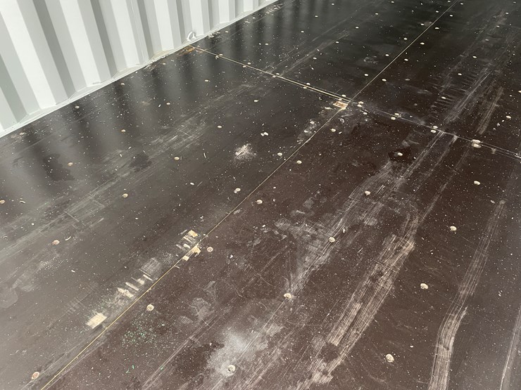 #2025-•-40'-high-cube-shipping-container-image-13