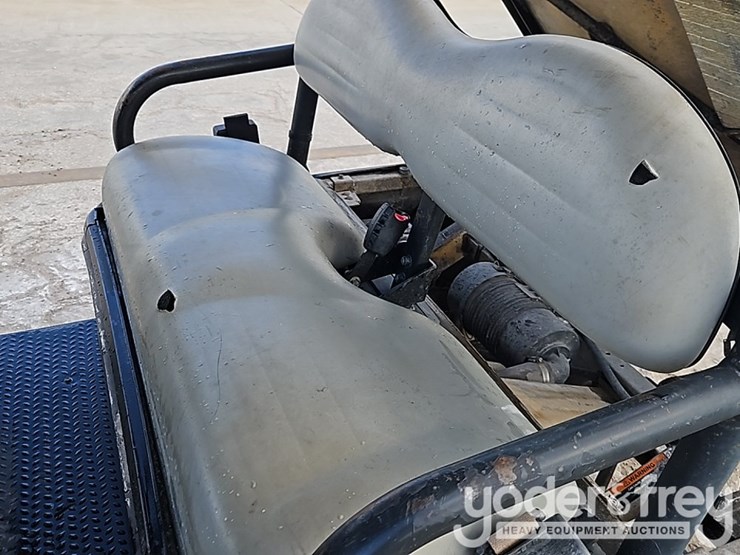 2019-club-car-carryall-1700d-image-22