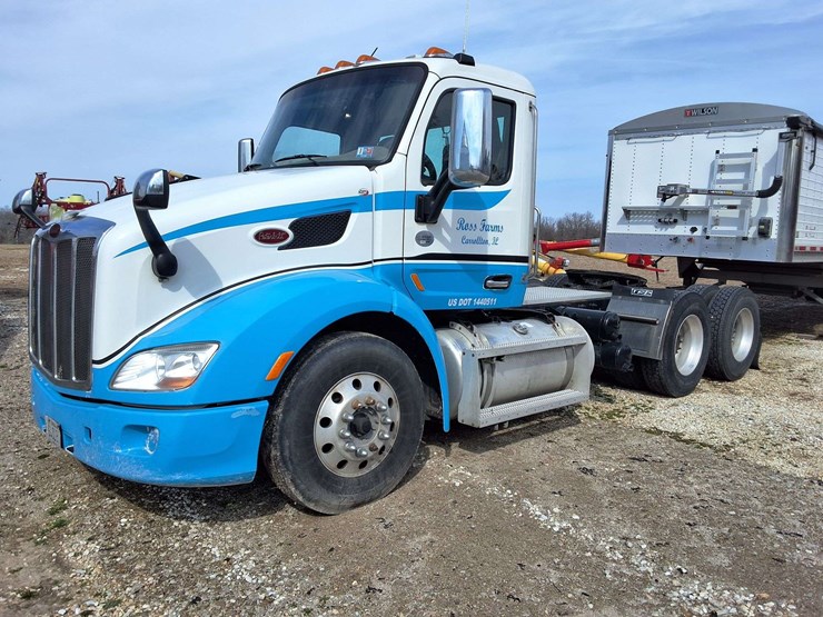 2016-peterbilt-579-image-29