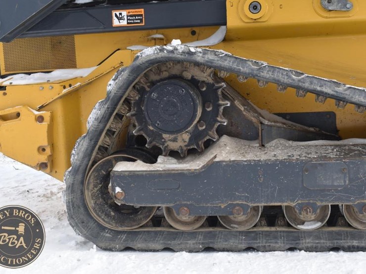 2020-deere-333g-image-38