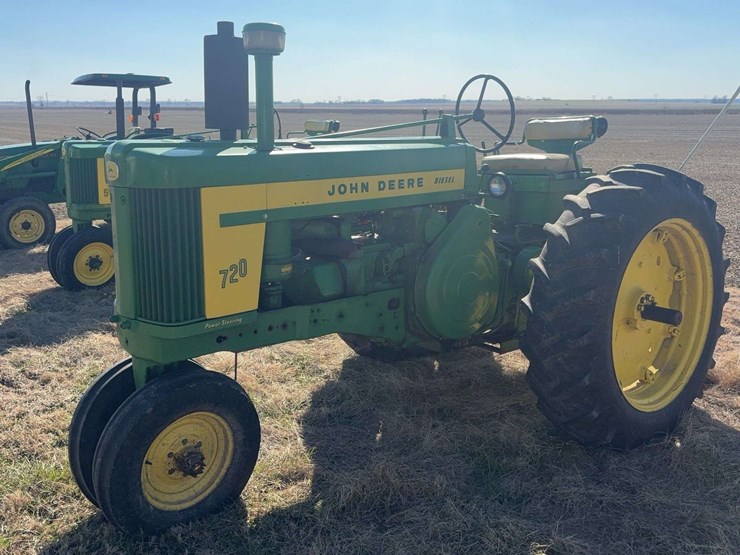 1958-john-deere-720-image-1