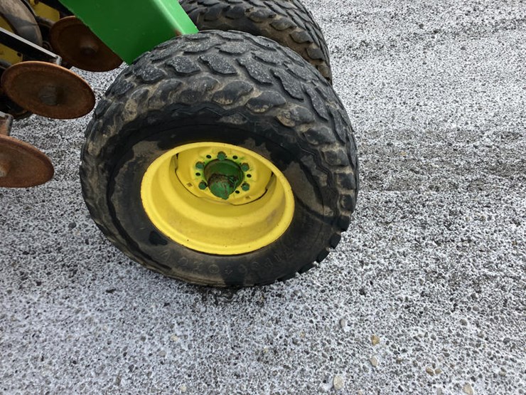 john-deere-750-image-8