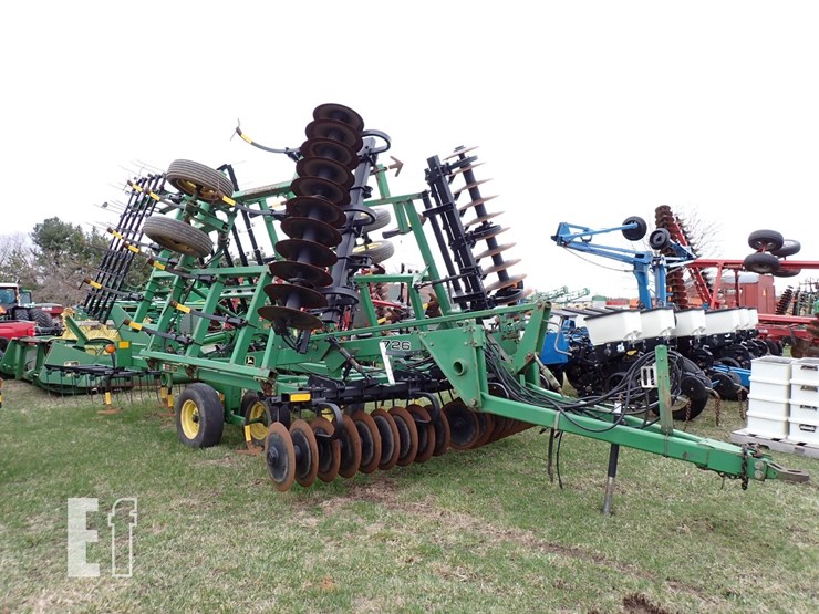 john-deere-726-image-2