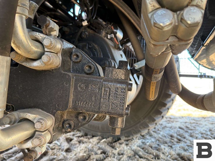 2025-case-ih-8260-image-30