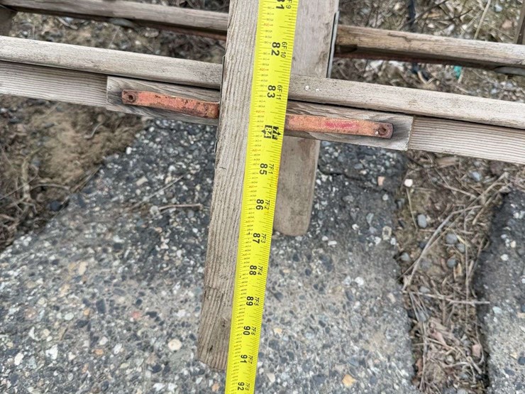 7'-wooden-orchard-ladders-image-9